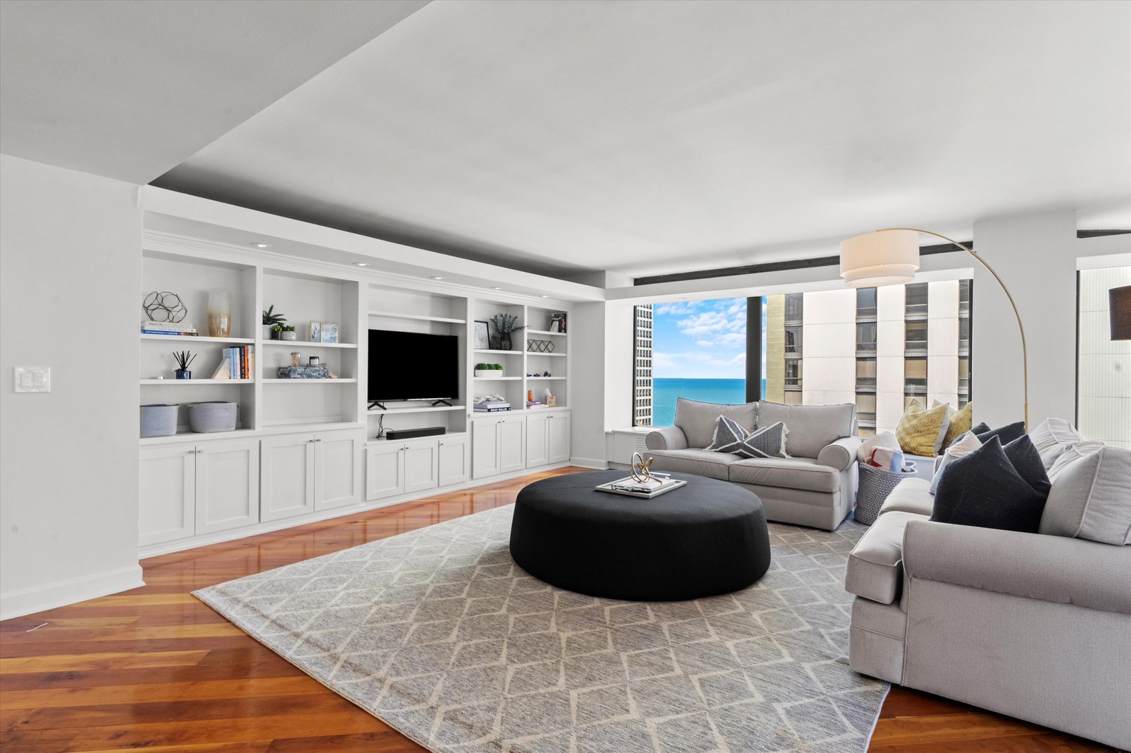 50 E Bellevue Place Unit: 2205