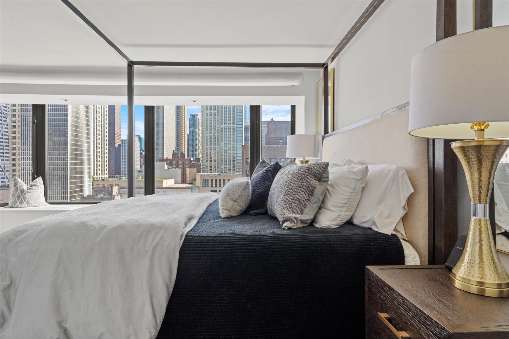 50 E Bellevue Place Unit: 2205