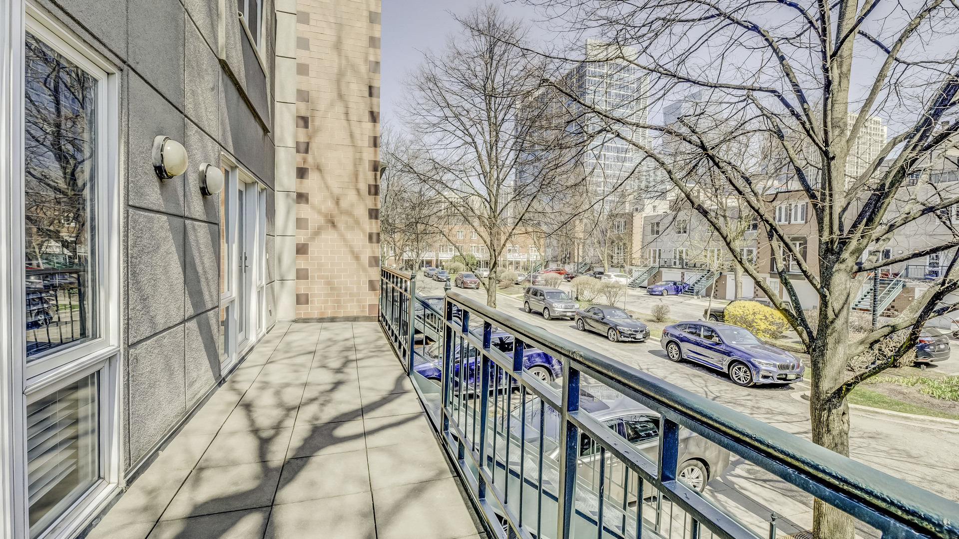 1441 S PLYMOUTH Court Unit: P