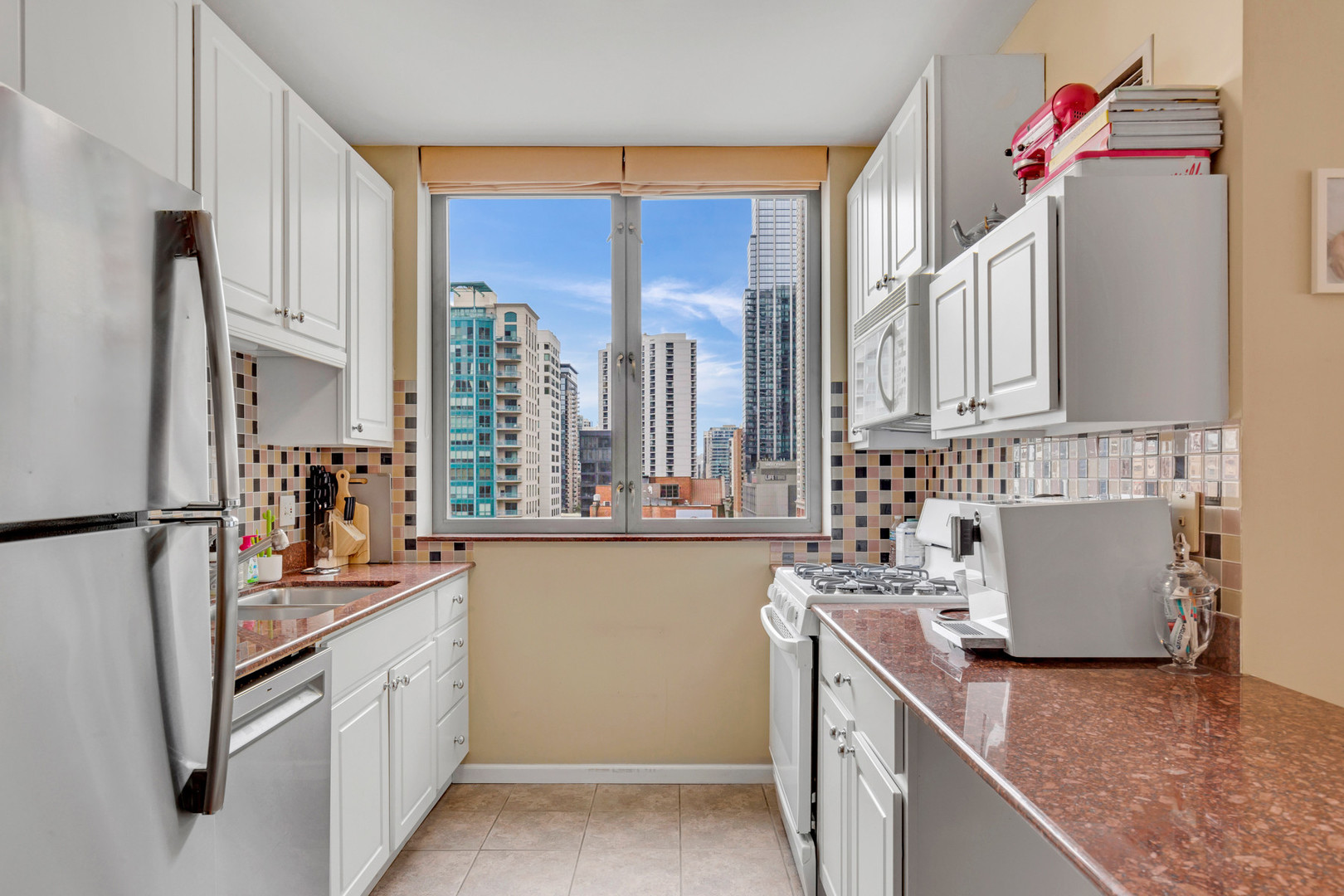 600 N Dearborn Street Unit: 1211