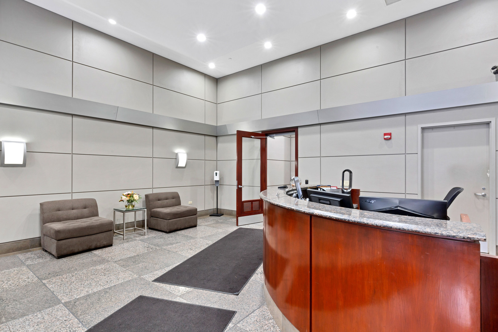 600 N Dearborn Street Unit: 1211