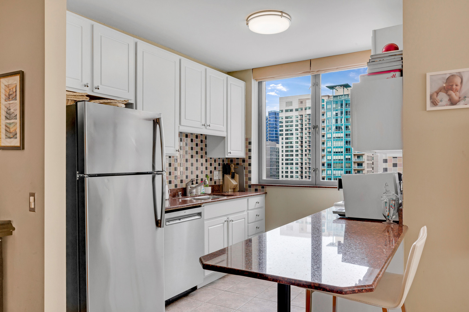 600 N Dearborn Street Unit: 1211