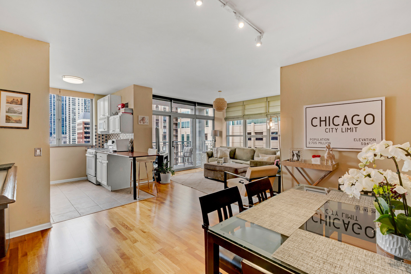 600 N Dearborn Street Unit: 1211