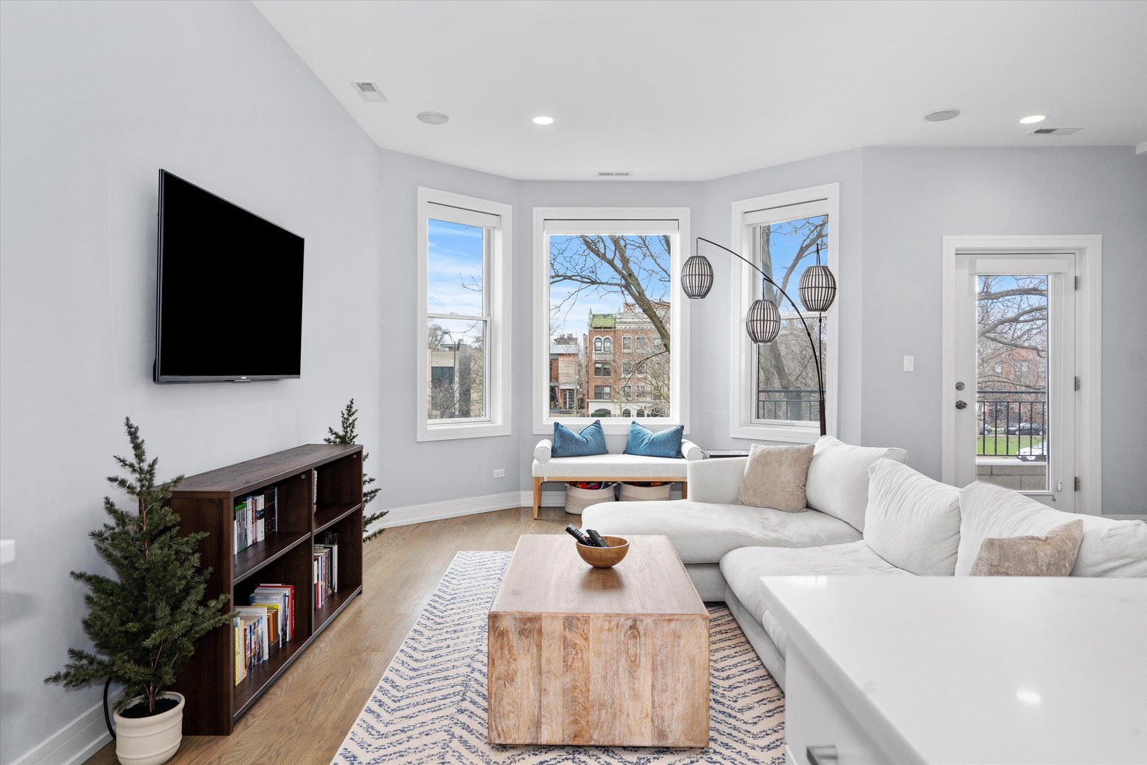 1739 N Humboldt Boulevard Unit: 2S