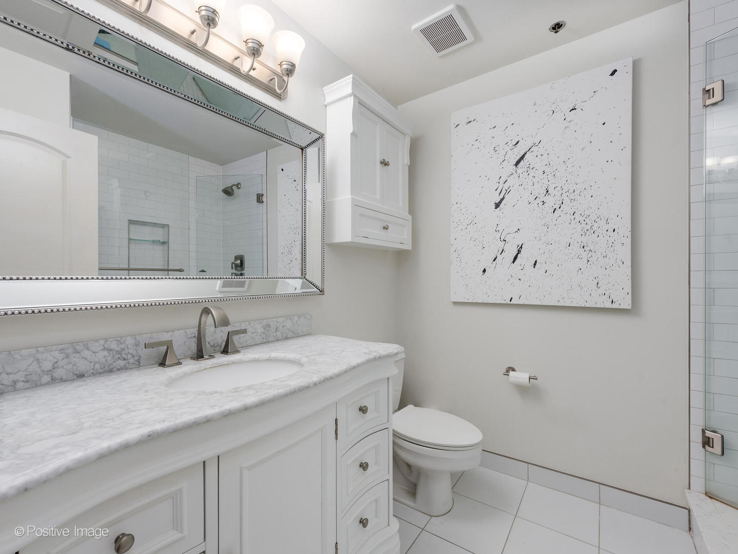 758 N LARRABEE Street Unit: 327