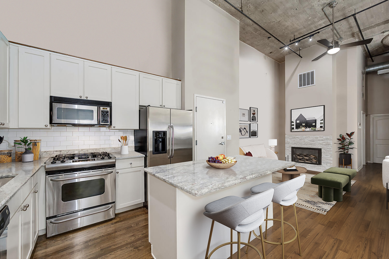 758 N LARRABEE Street Unit: 327