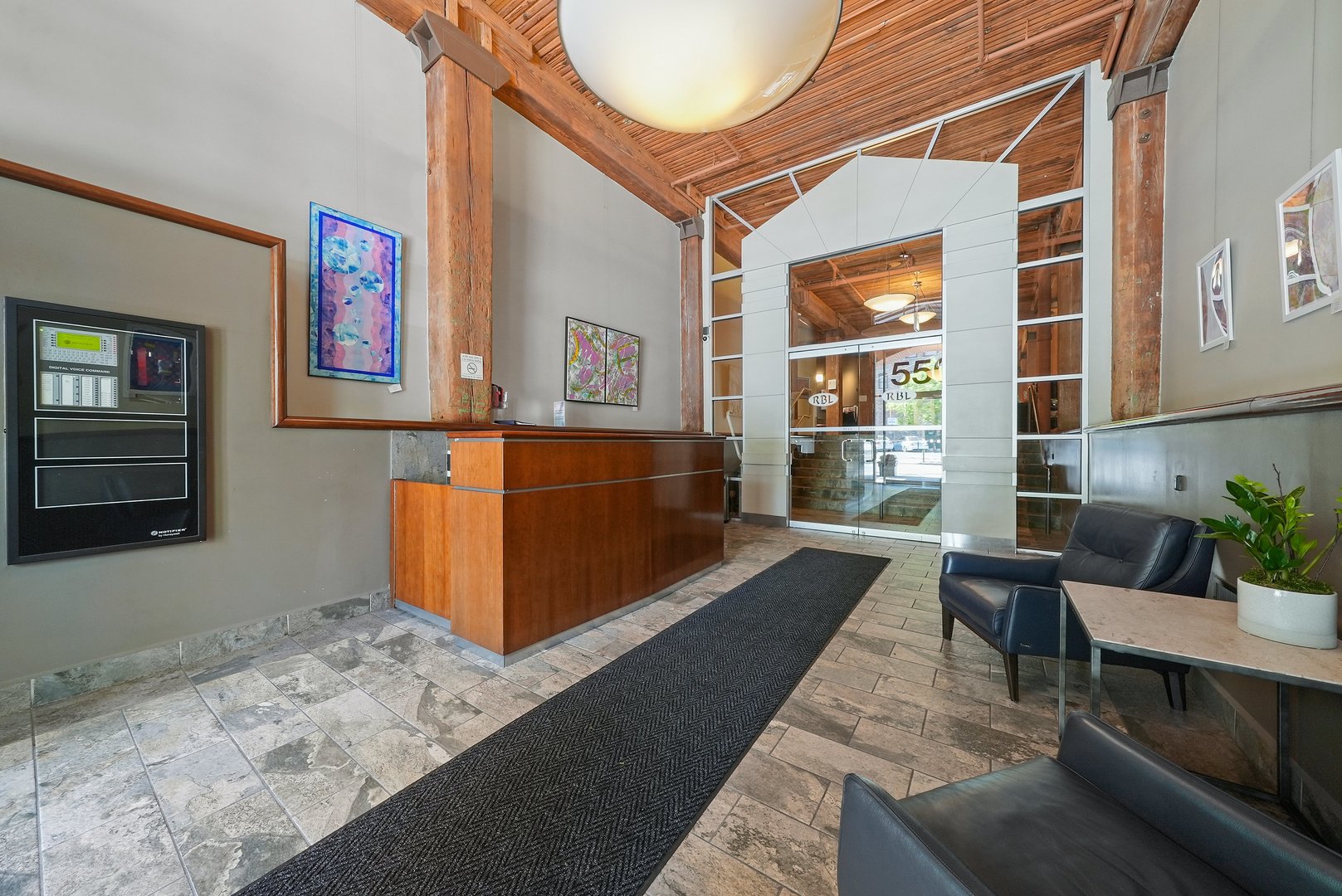 550 N KINGSBURY Street Unit: 419