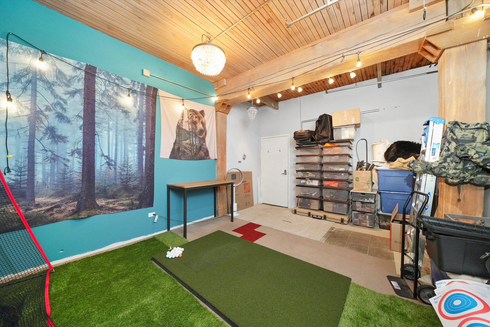 550 N KINGSBURY Street Unit: 419