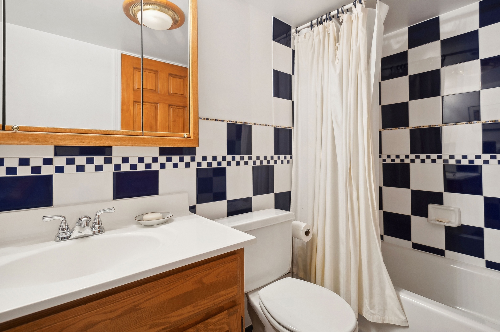 430 W Webster Avenue Unit: B