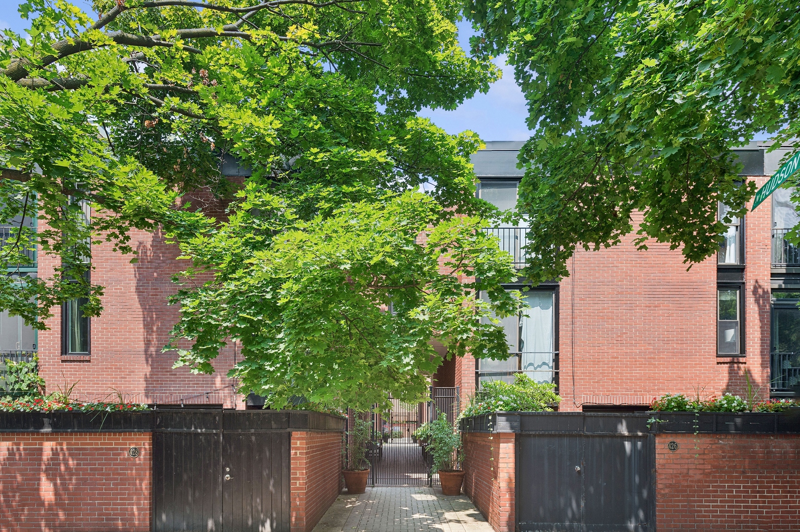 430 W Webster Avenue Unit: B