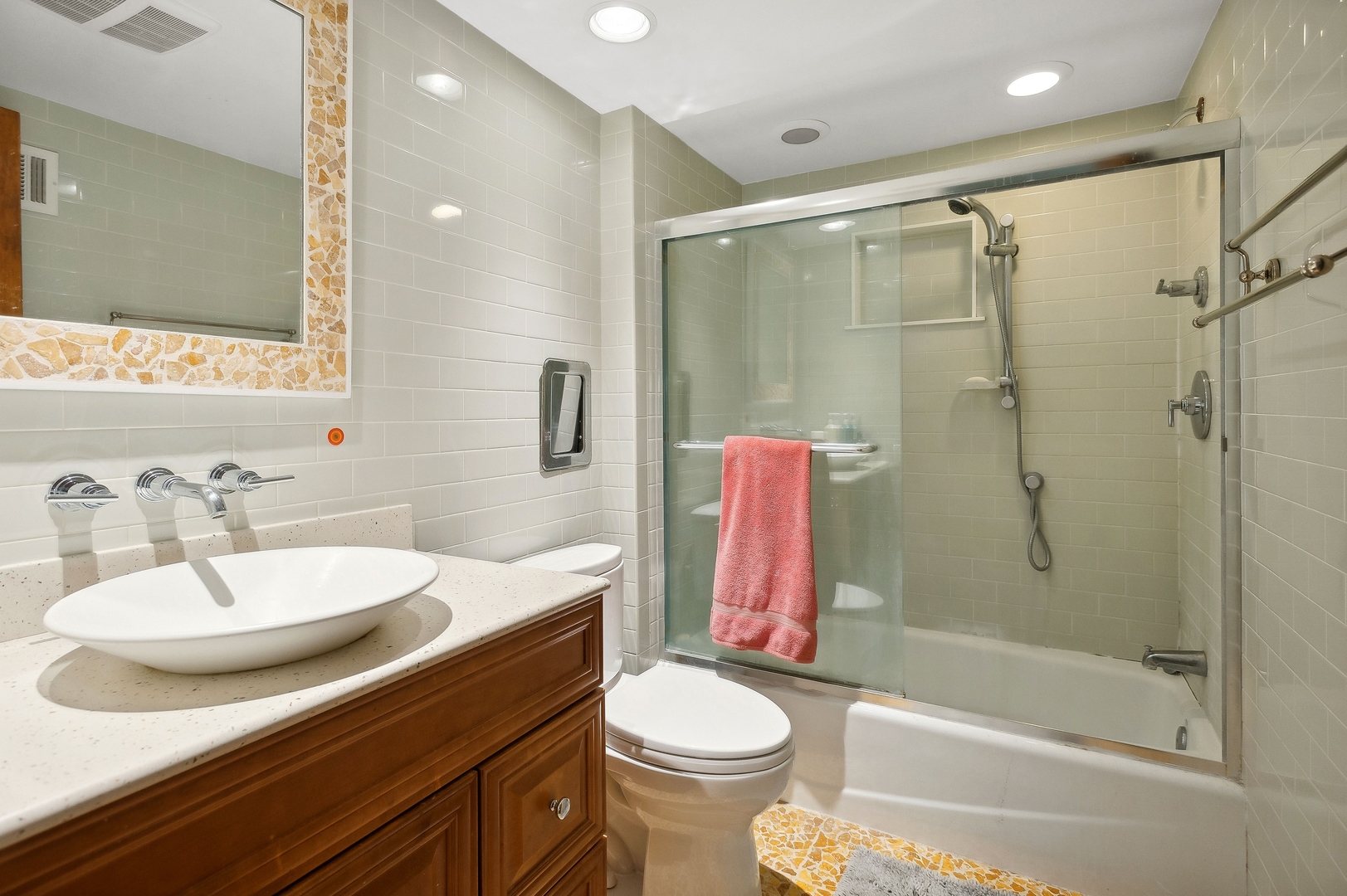 430 W Webster Avenue Unit: B