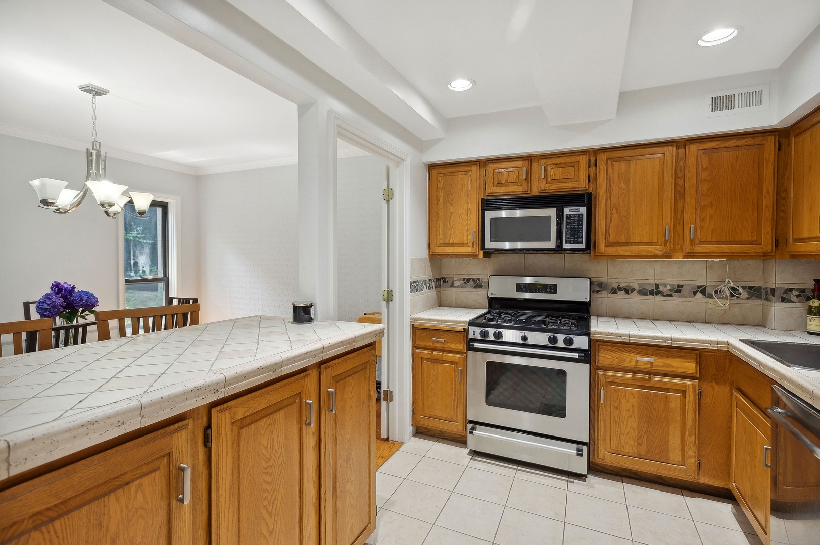 430 W Webster Avenue Unit: B