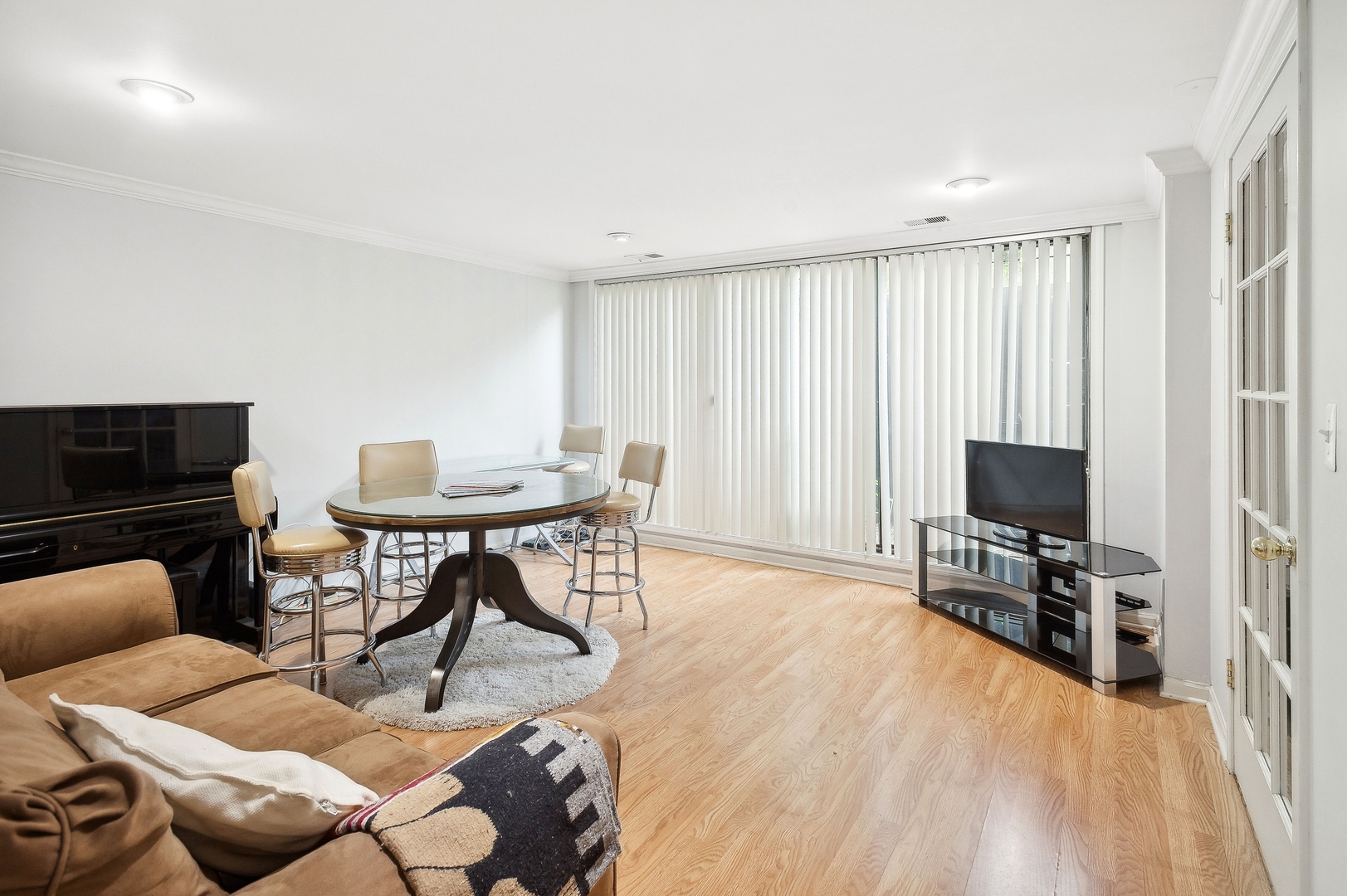 430 W Webster Avenue Unit: B