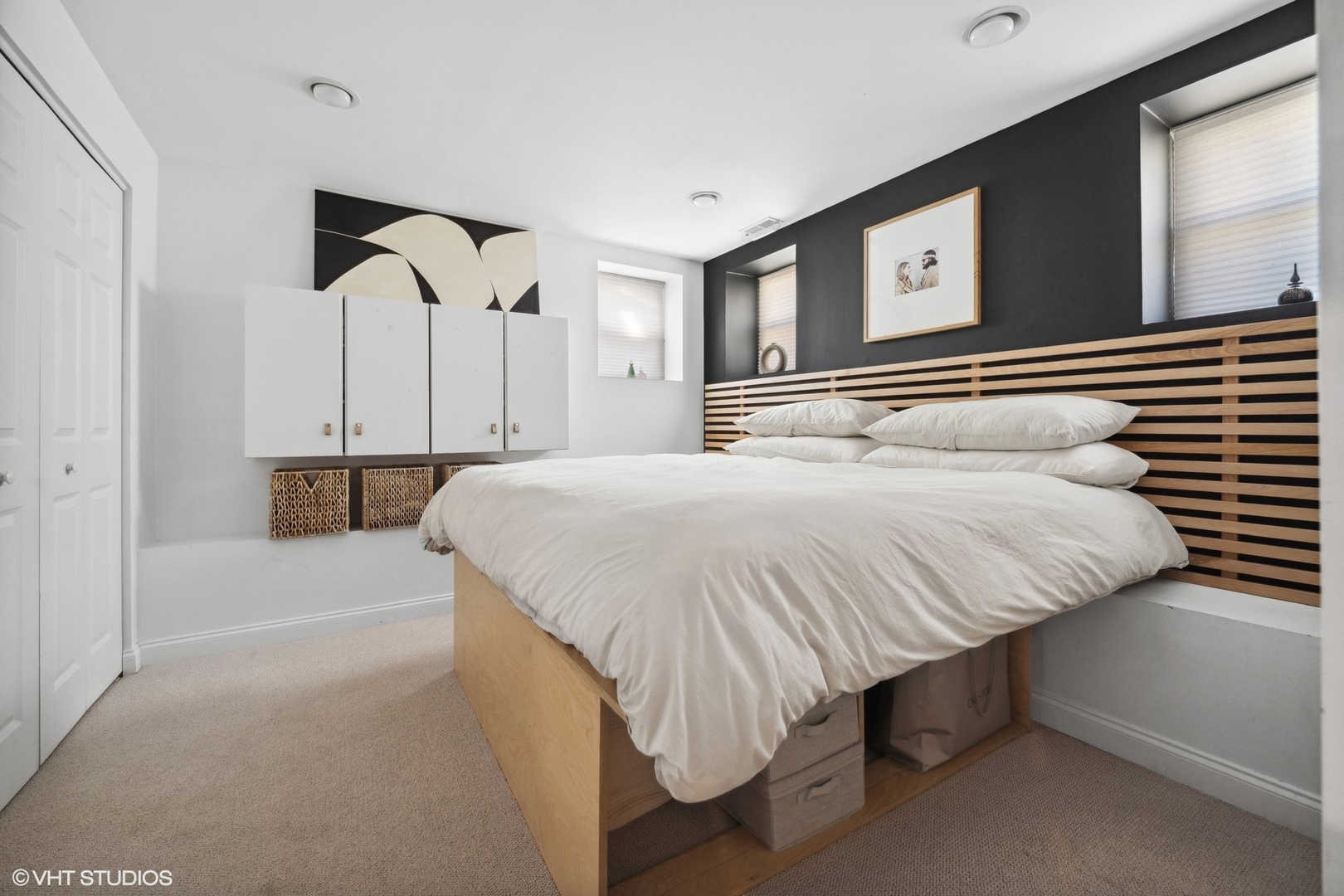 3406 W MEDILL Avenue Unit: 1