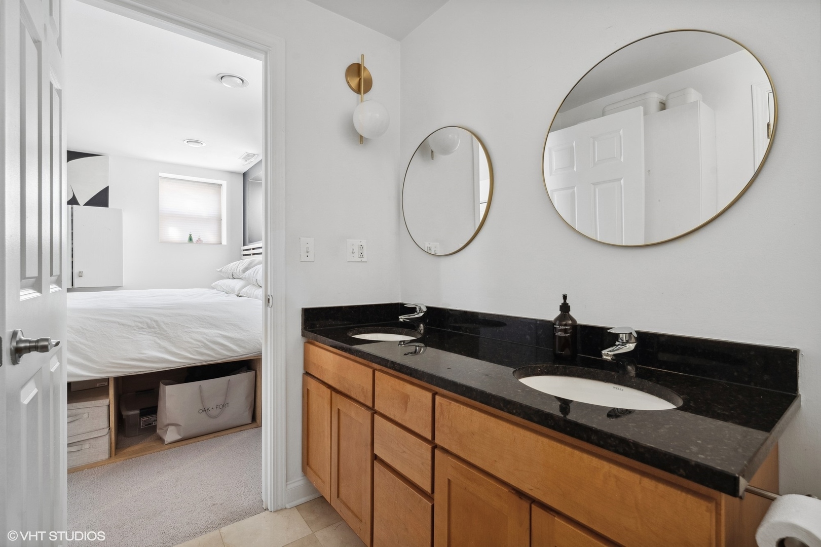 3406 W MEDILL Avenue Unit: 1