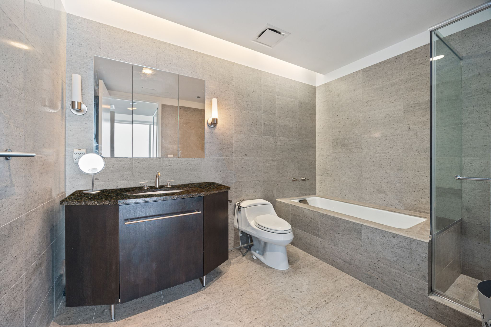 401 N WABASH Avenue Unit: 56C