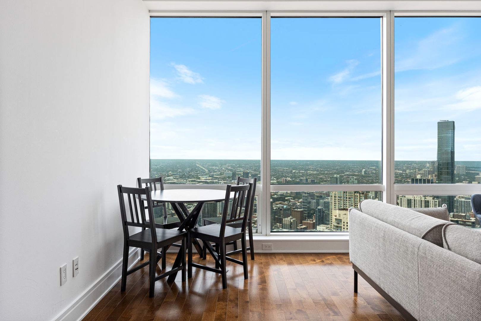 401 N WABASH Avenue Unit: 56C