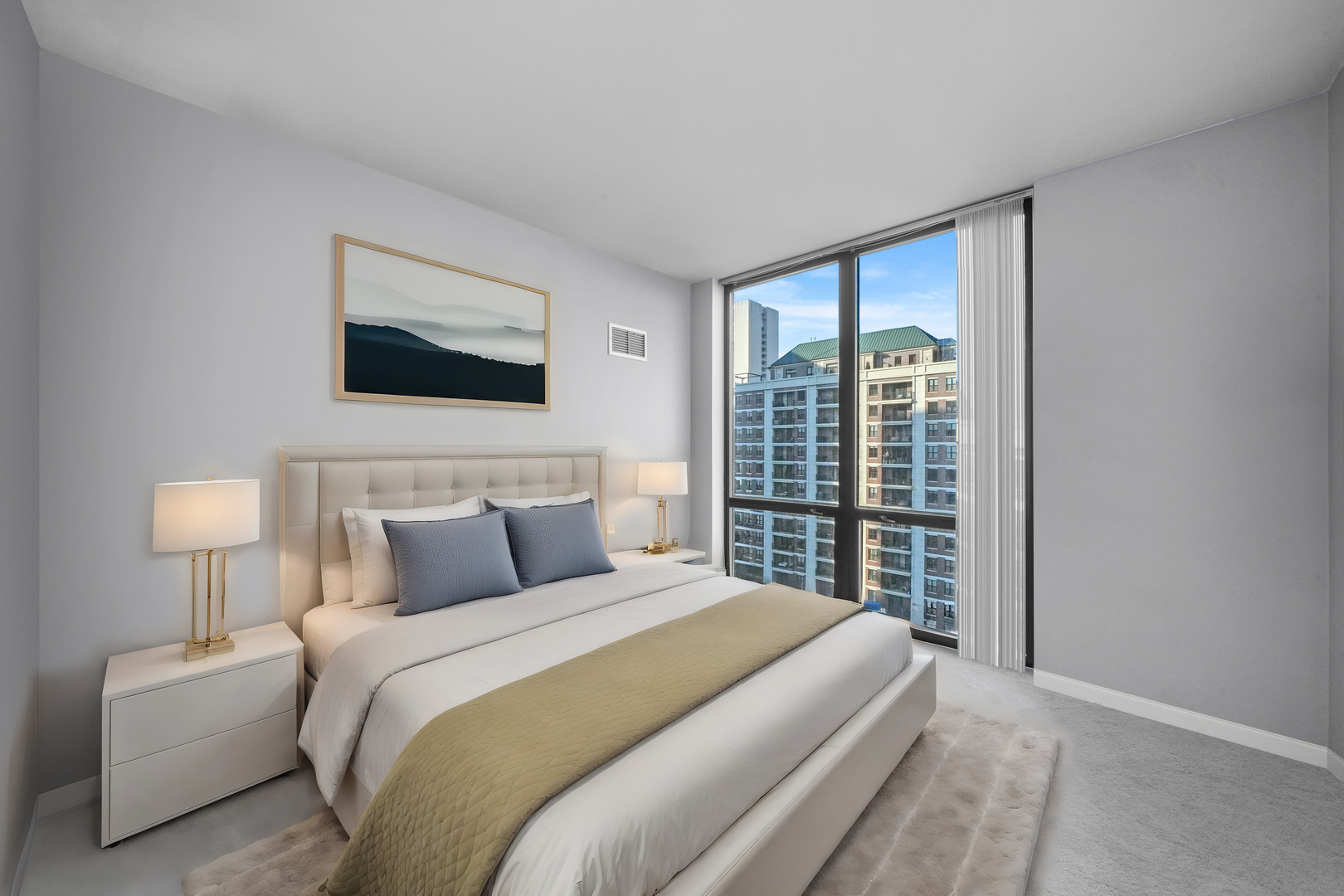 435 W Erie Street Unit: 1206