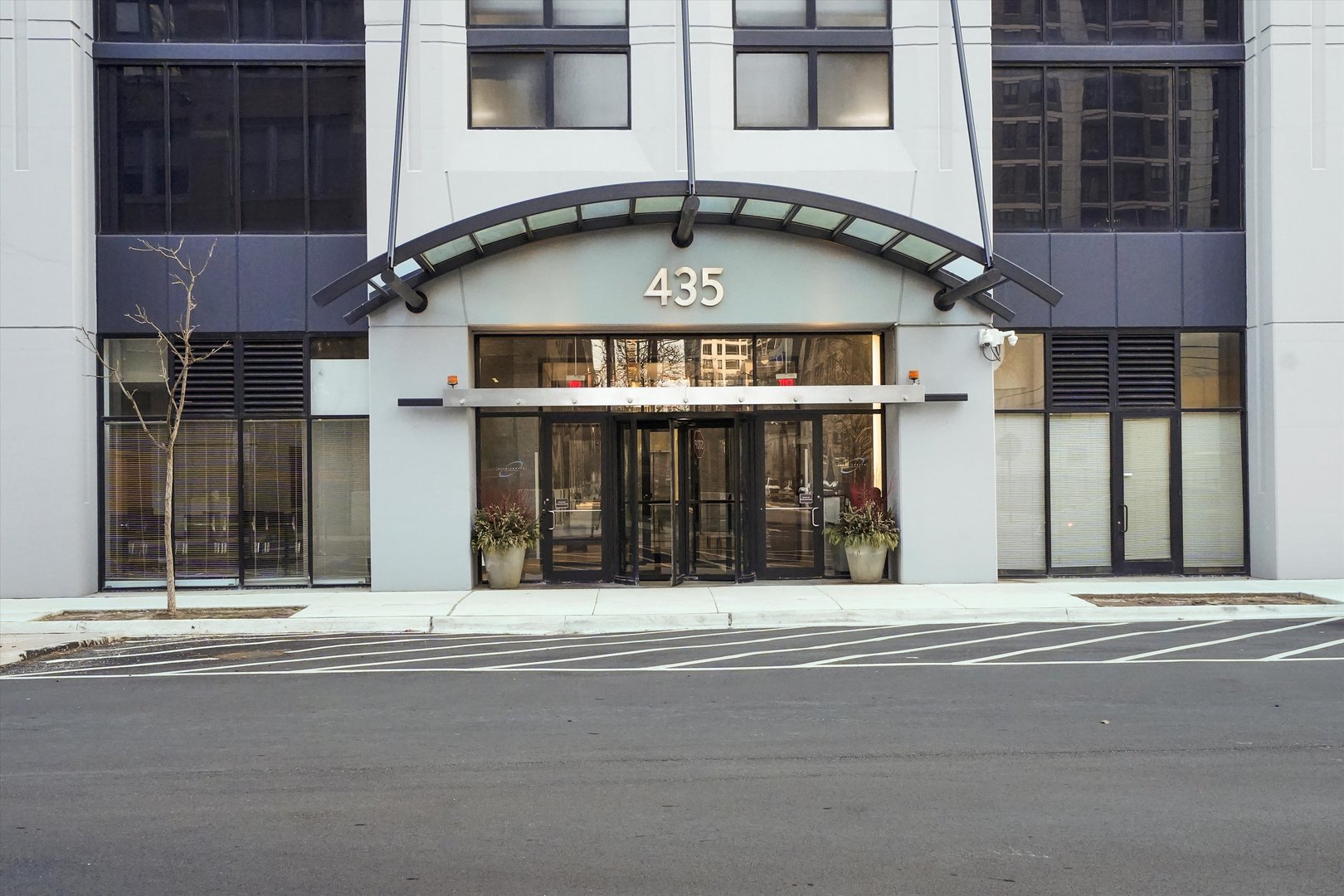 435 W Erie Street Unit: 1206