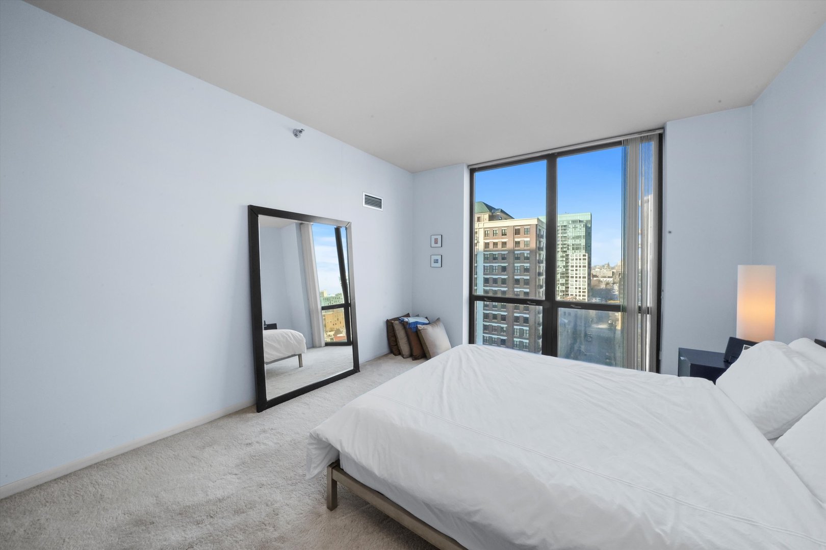 435 W Erie Street Unit: 1206
