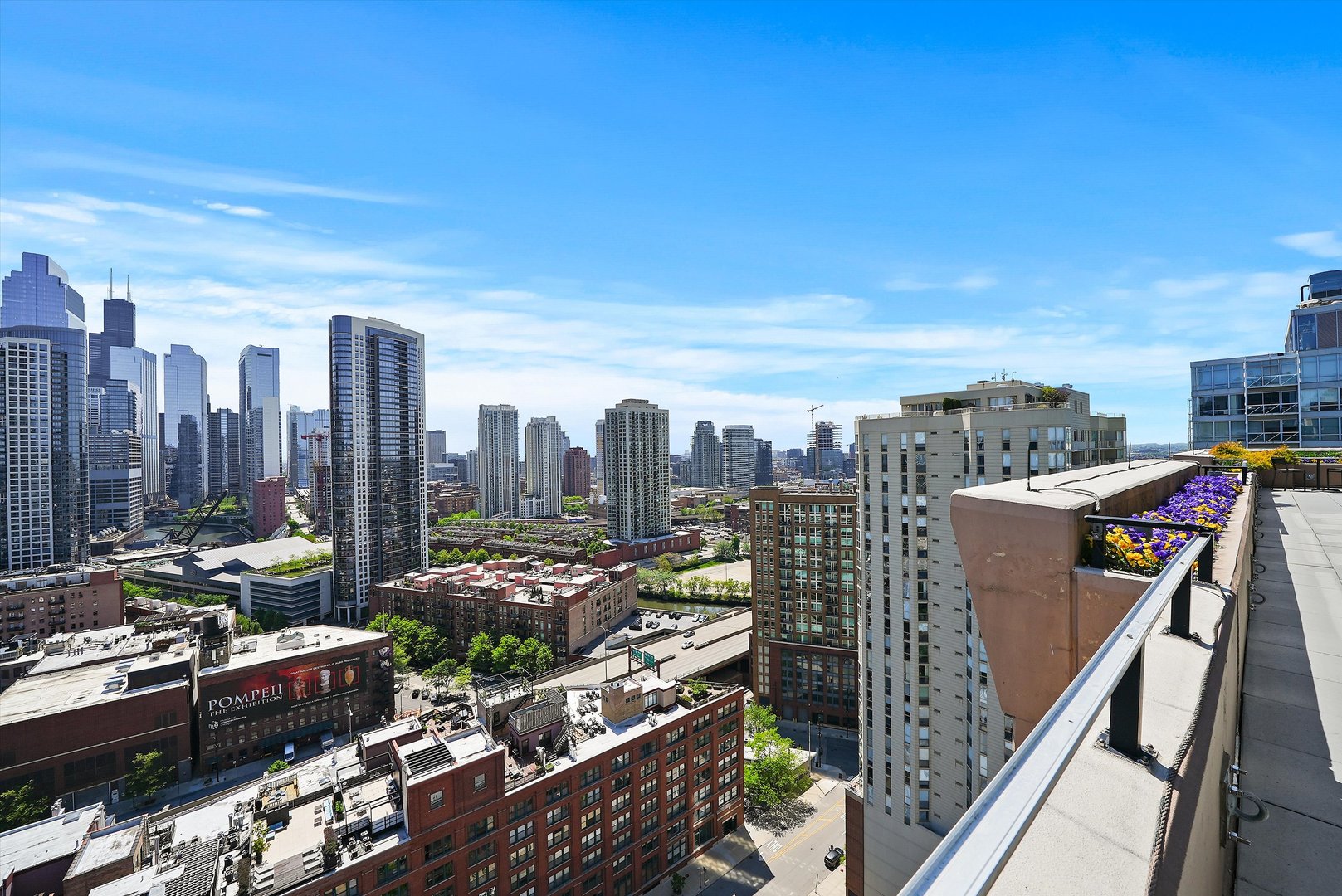 435 W Erie Street Unit: 1206