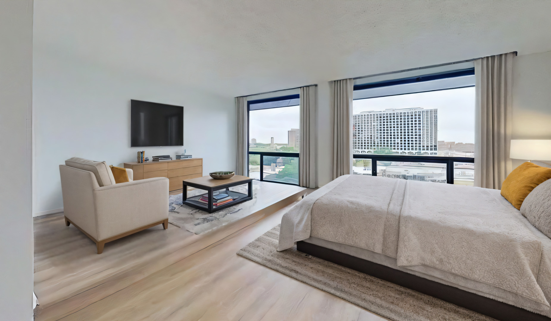 4343 N Clarendon Avenue Unit: 911