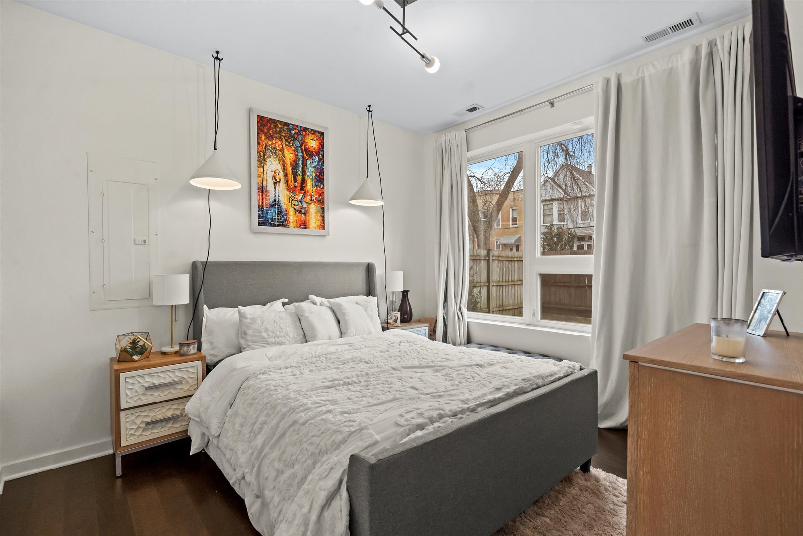 1857 N Sawyer Avenue Unit: A