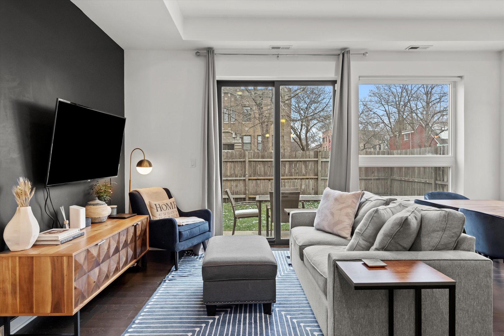 1857 N Sawyer Avenue Unit: A