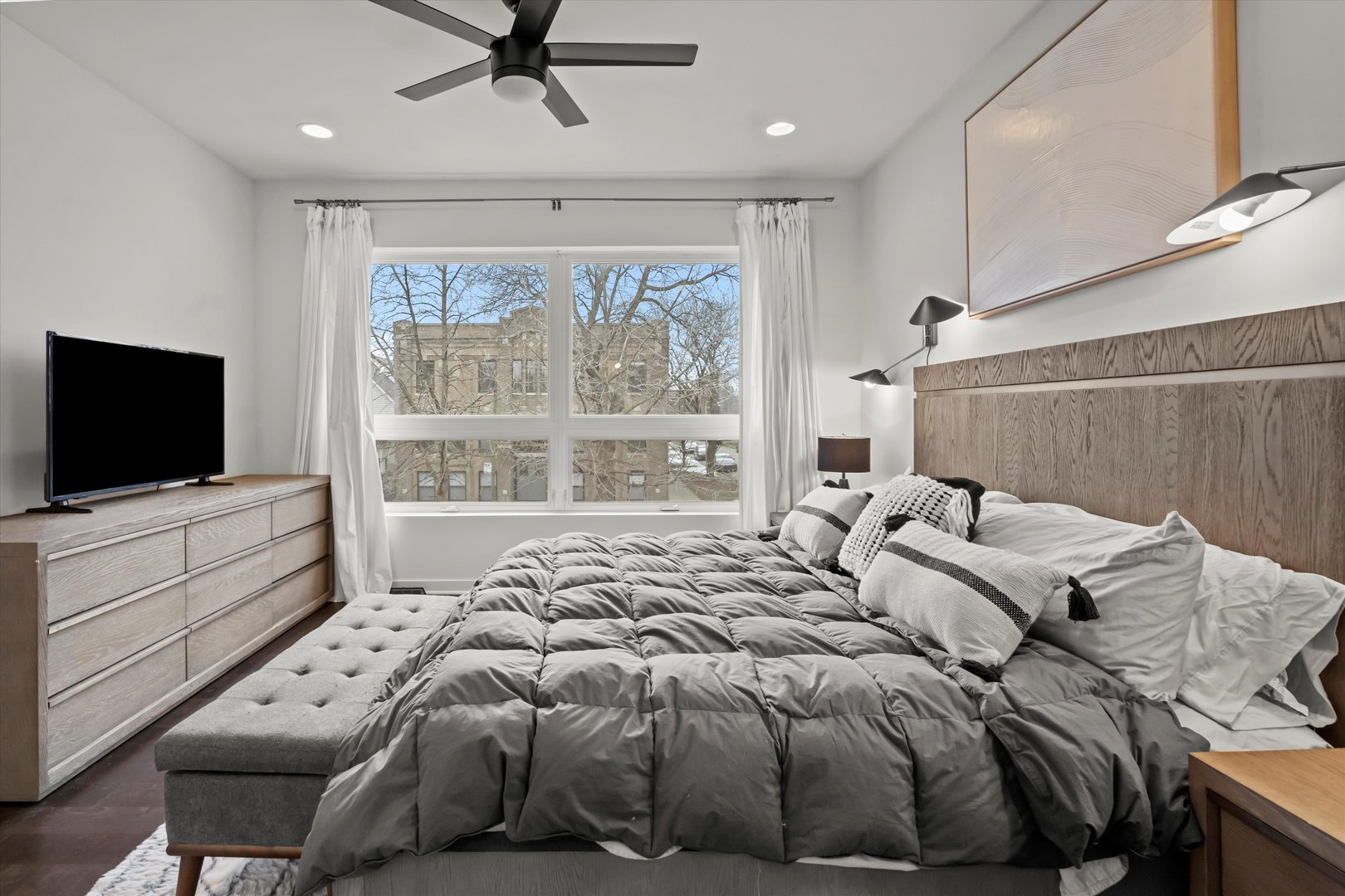 1857 N Sawyer Avenue Unit: A