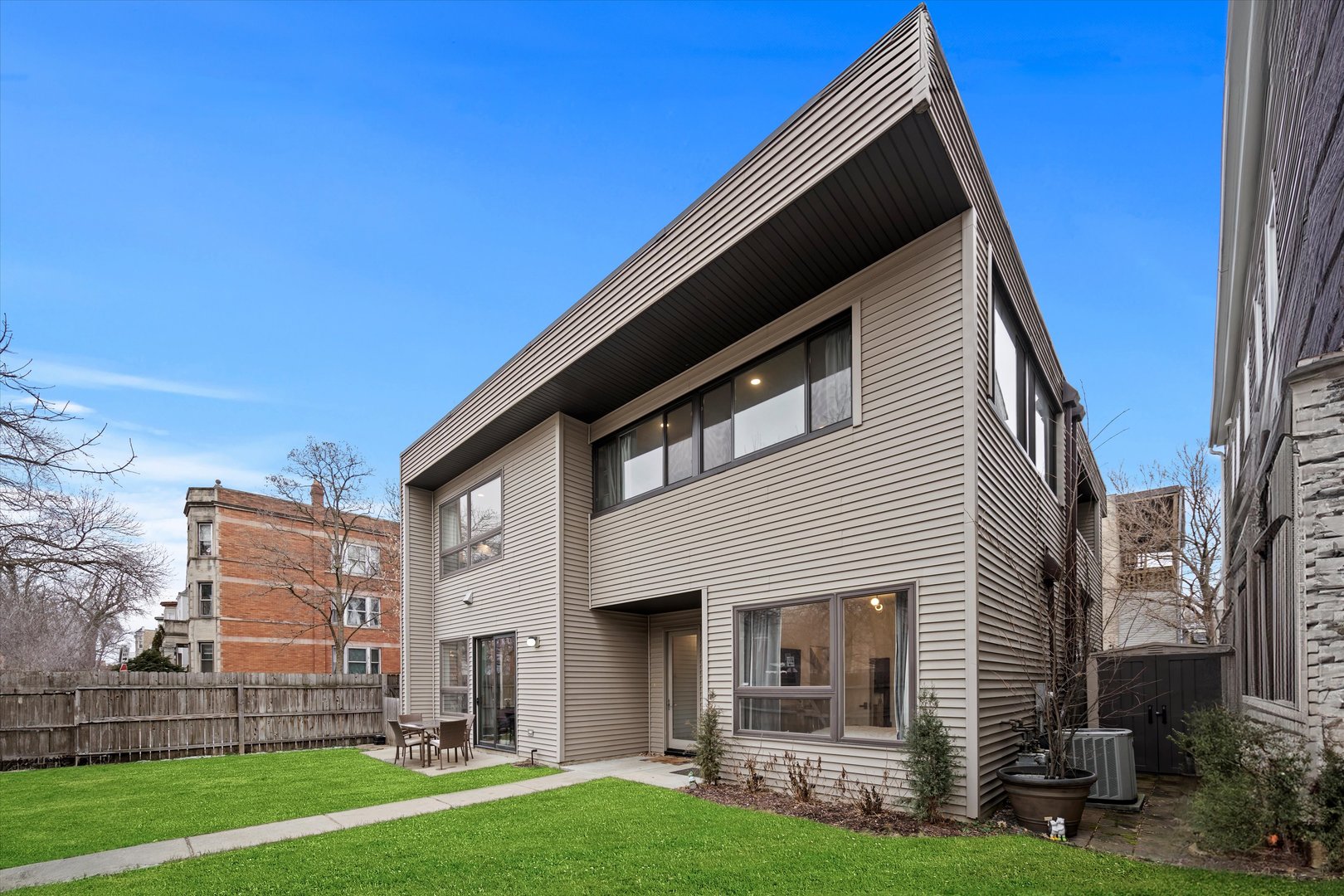 1857 N Sawyer Avenue Unit: A