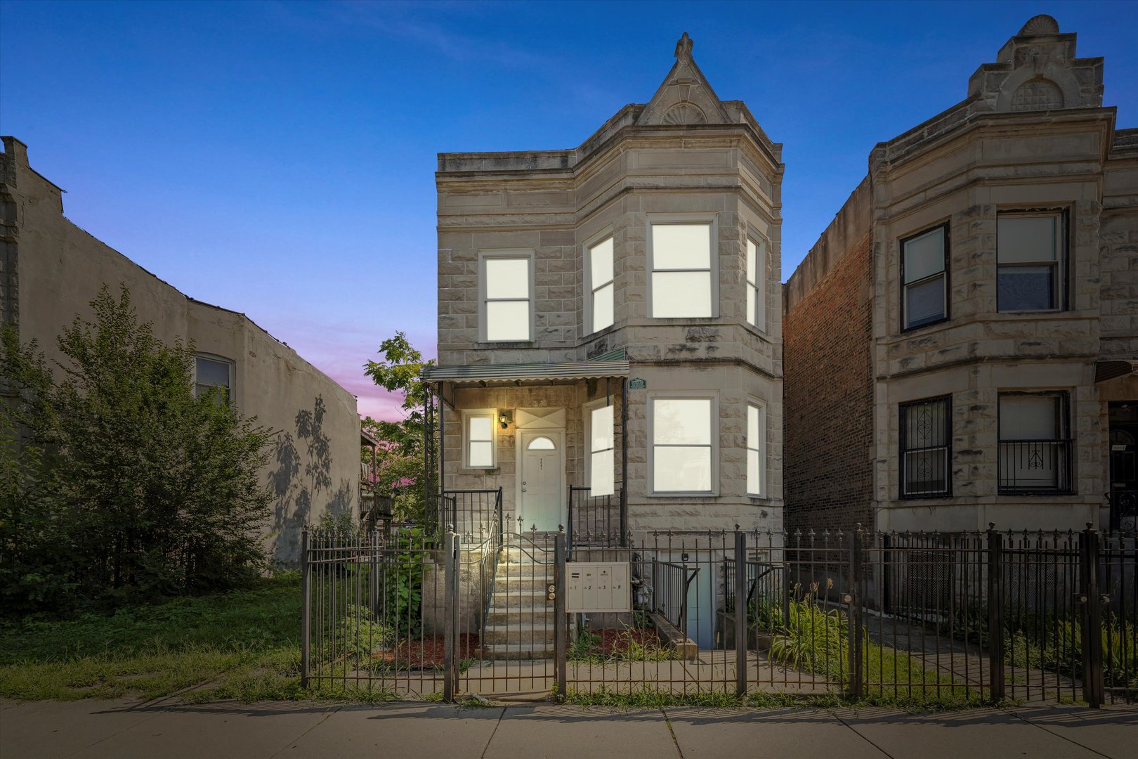 4041 W LEXINGTON Street