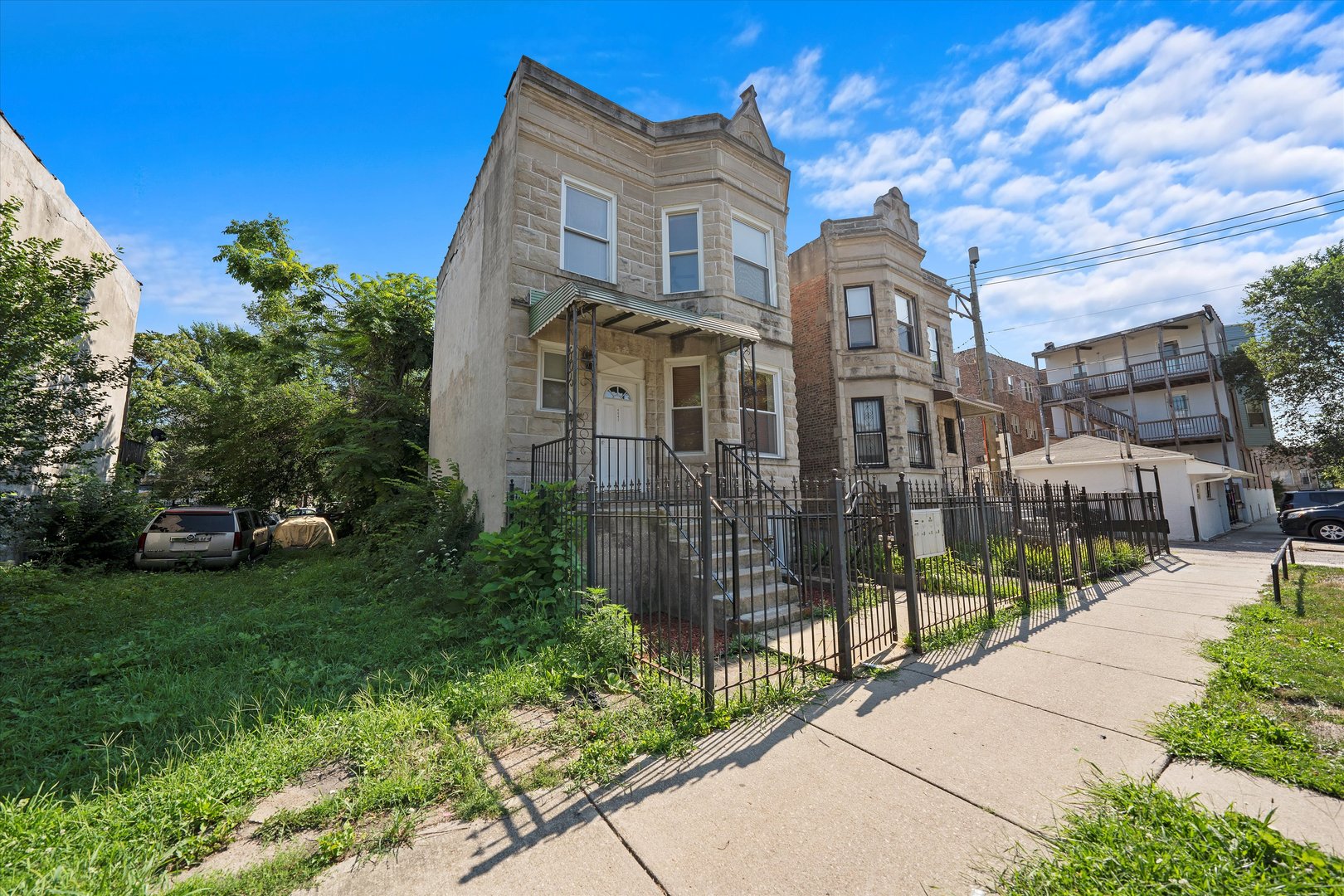 4041 W LEXINGTON Street