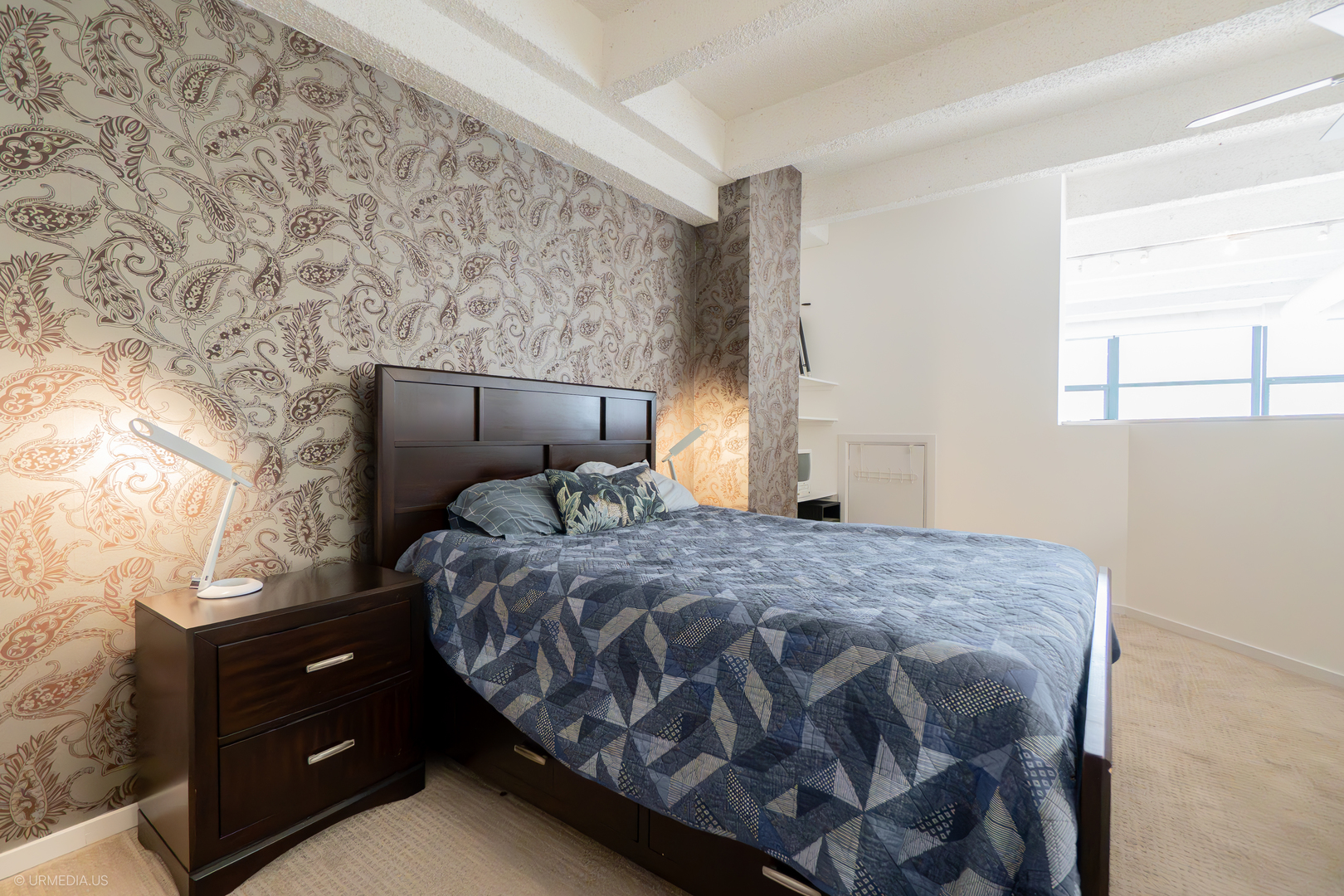 2600 N Southport Avenue Unit: 212