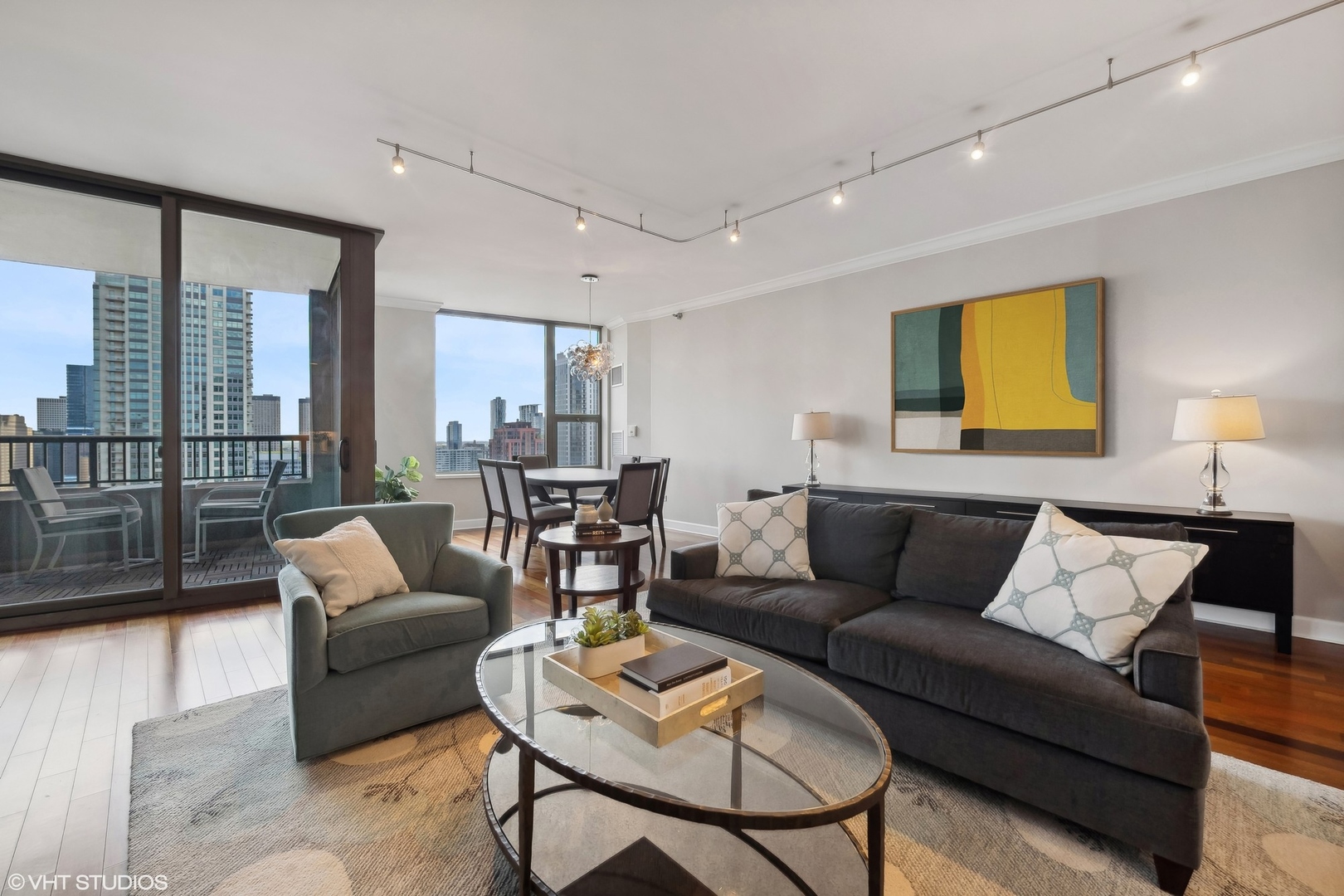 501 N CLINTON Street Unit: 2404