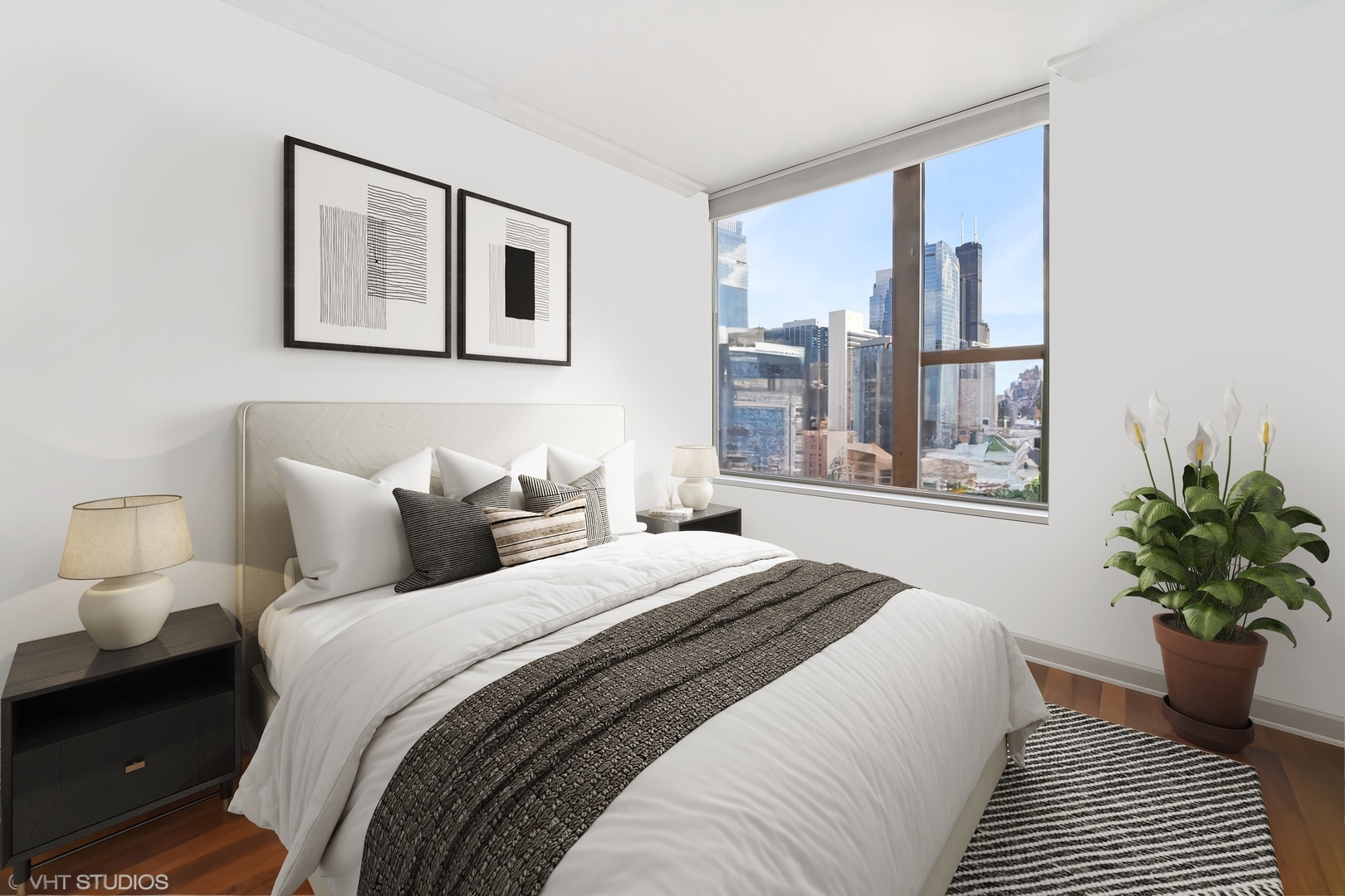 501 N CLINTON Street Unit: 2404