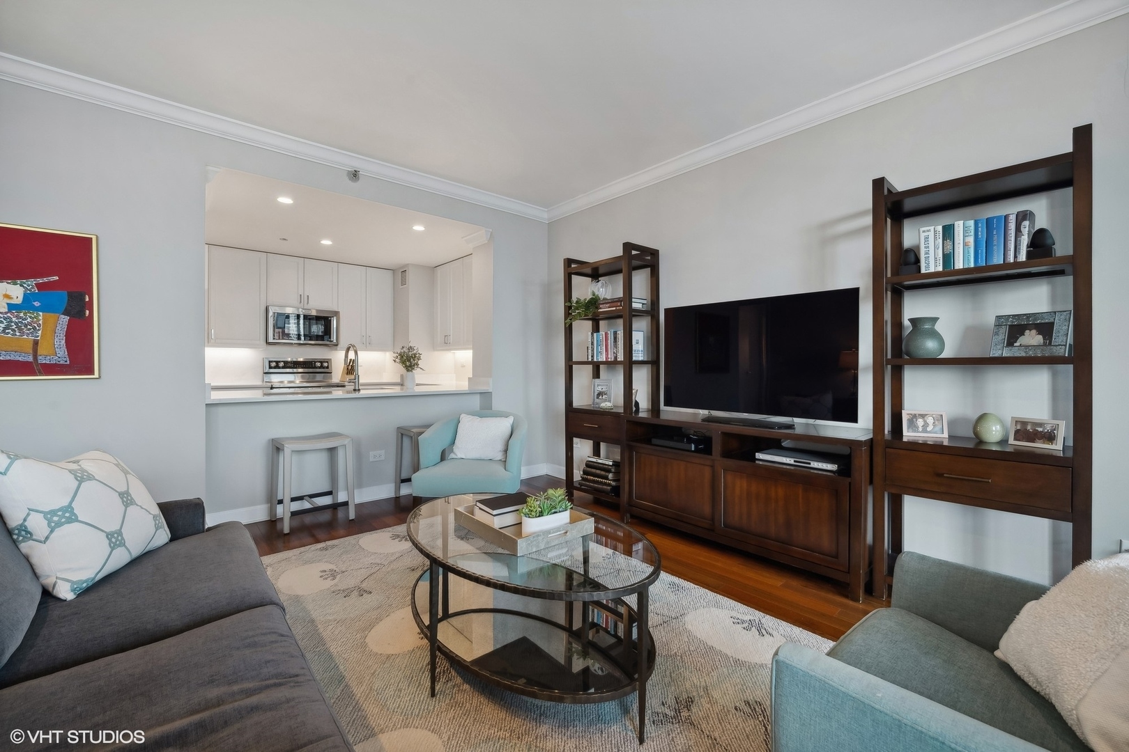 501 N CLINTON Street Unit: 2404