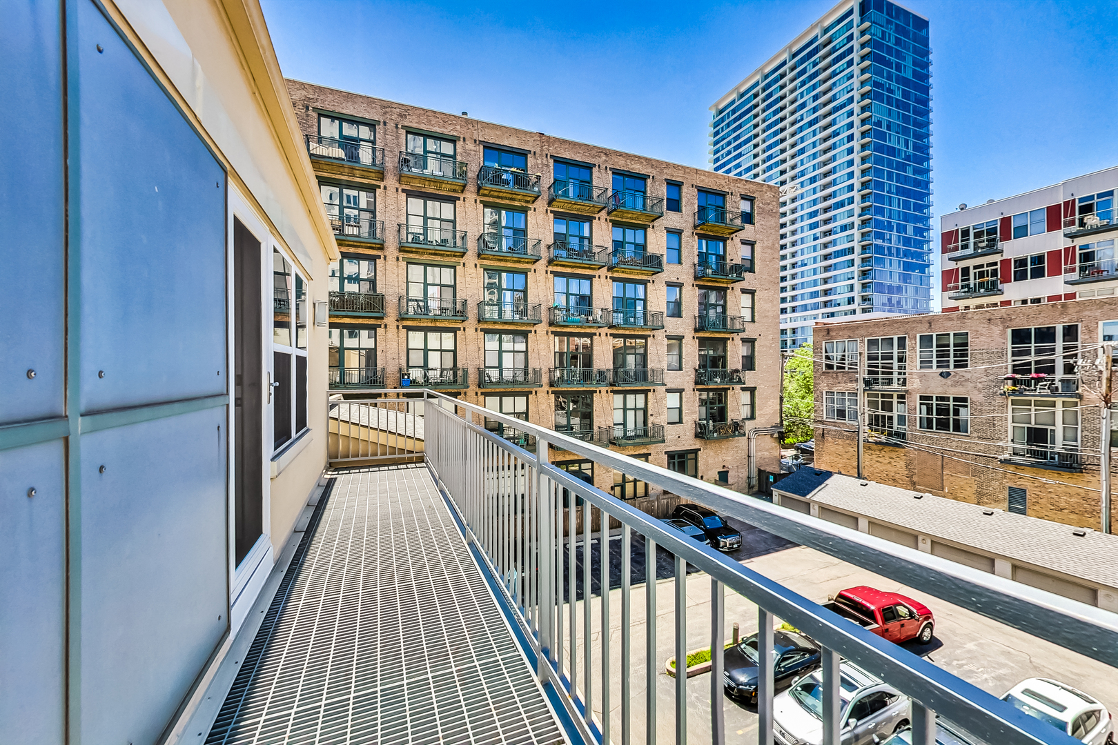 1616 S Indiana Avenue Unit: C1