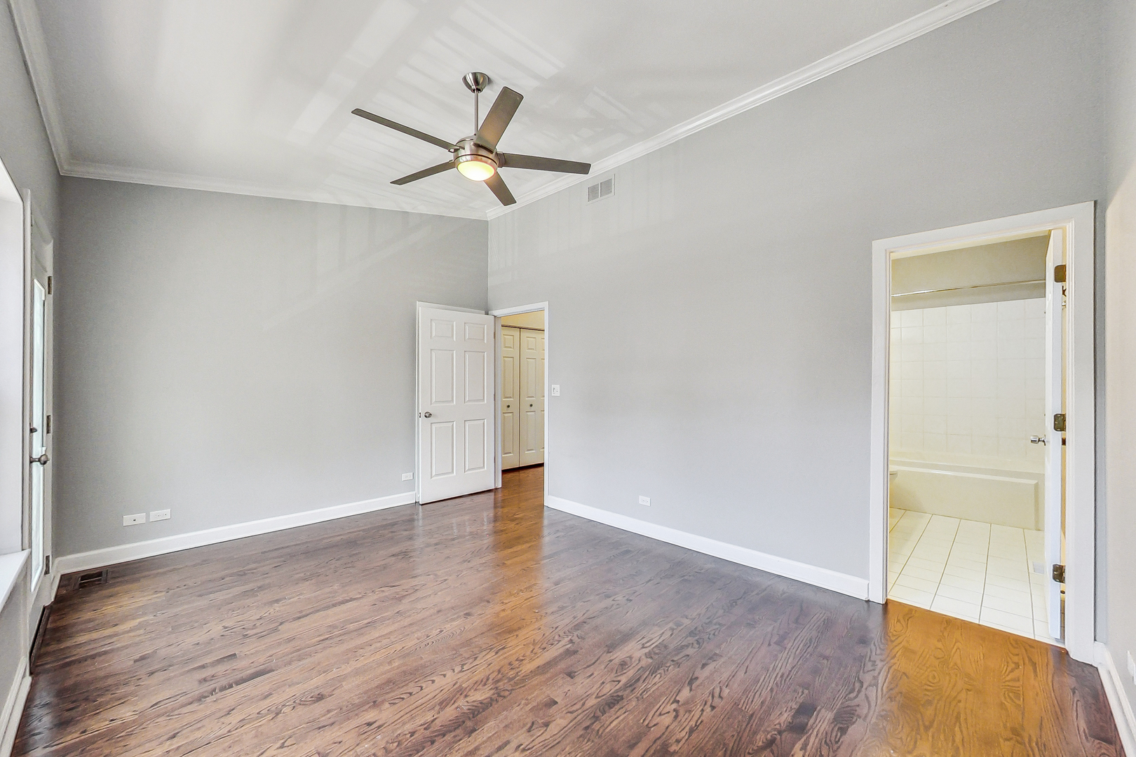 1616 S Indiana Avenue Unit: C1