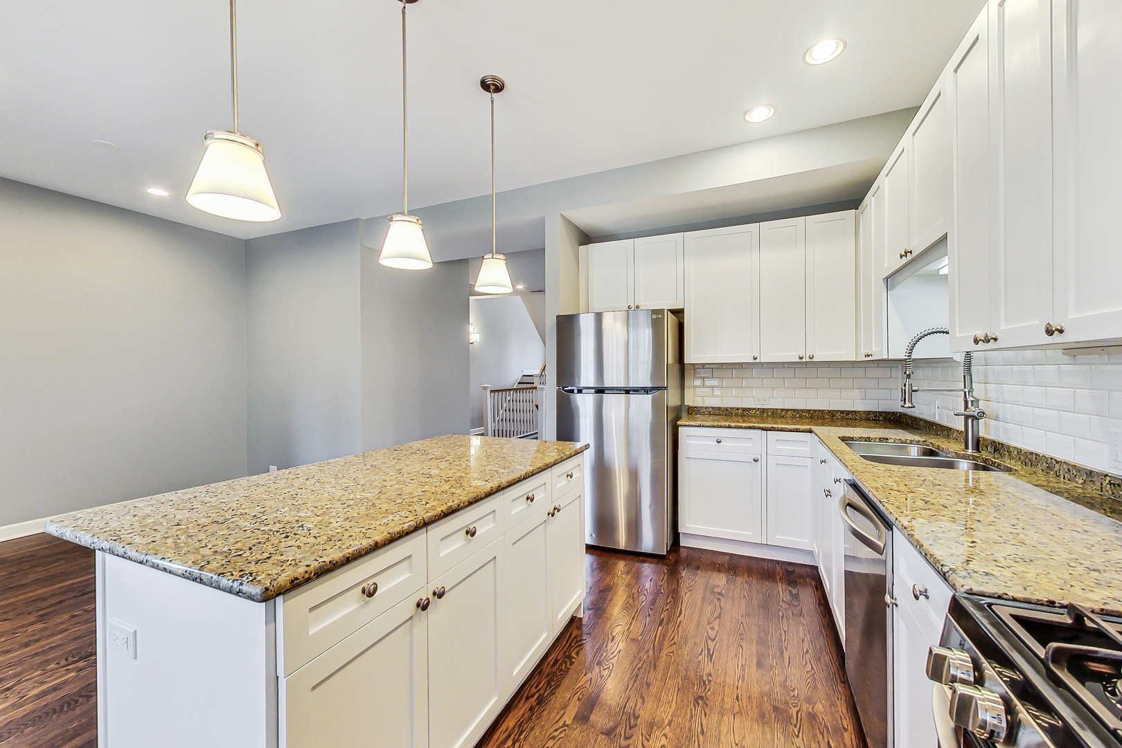 1616 S Indiana Avenue Unit: C1