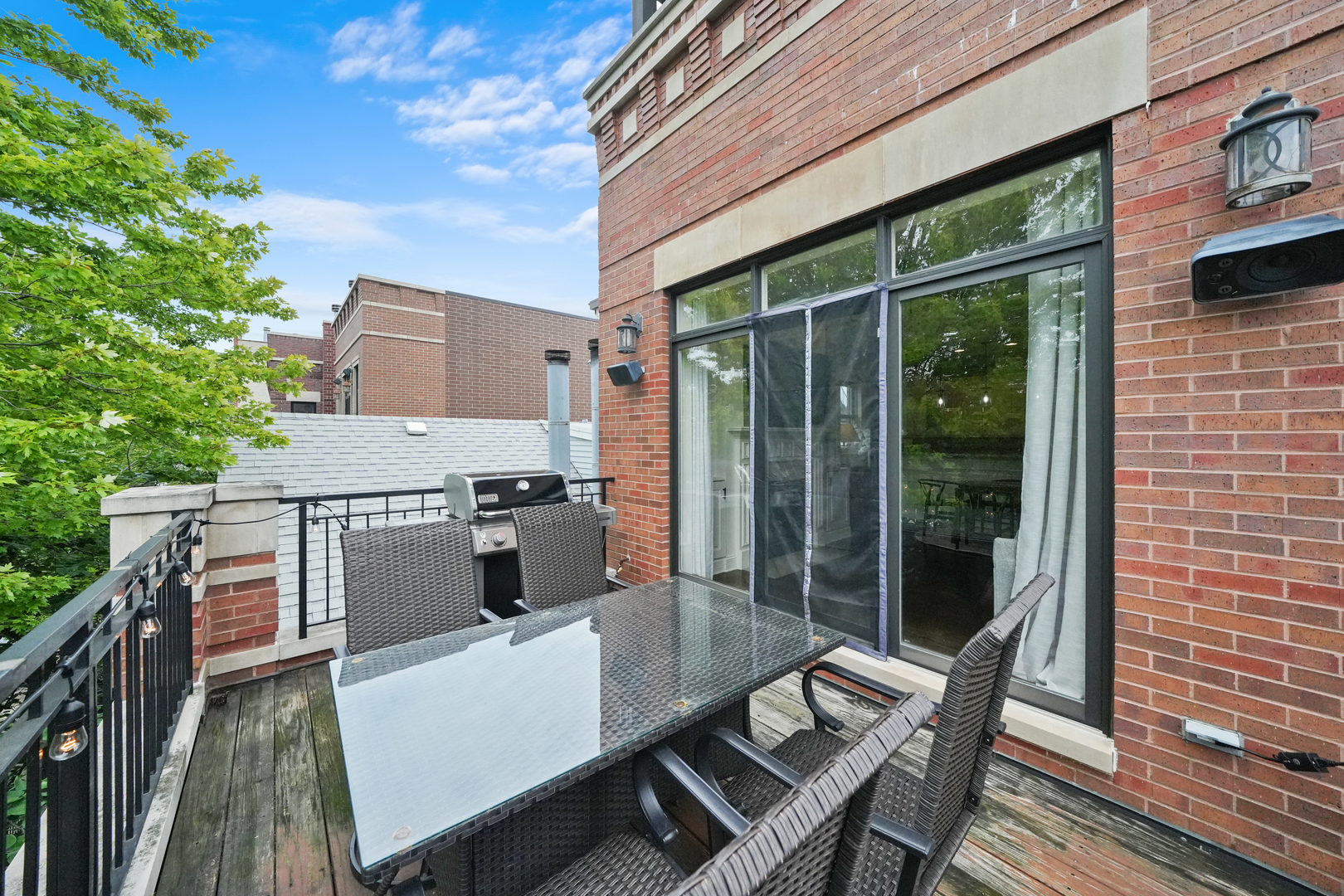 2517 N SOUTHPORT Avenue Unit: 3