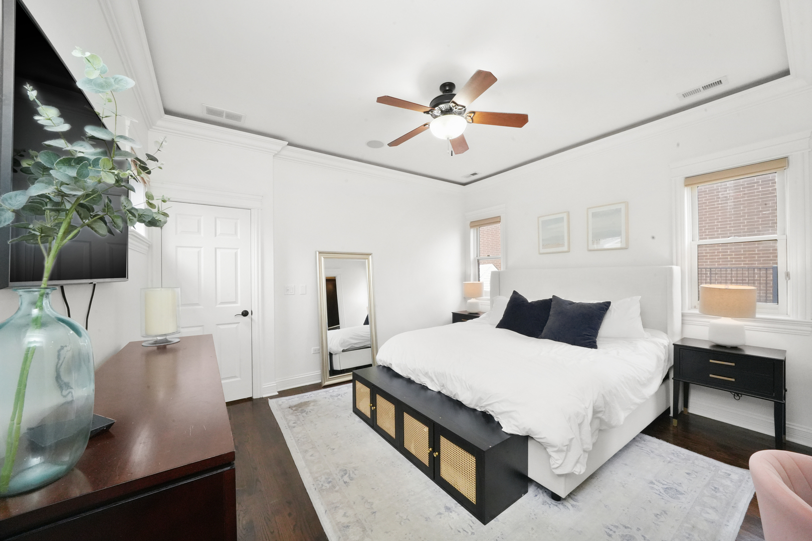 2517 N SOUTHPORT Avenue Unit: 3