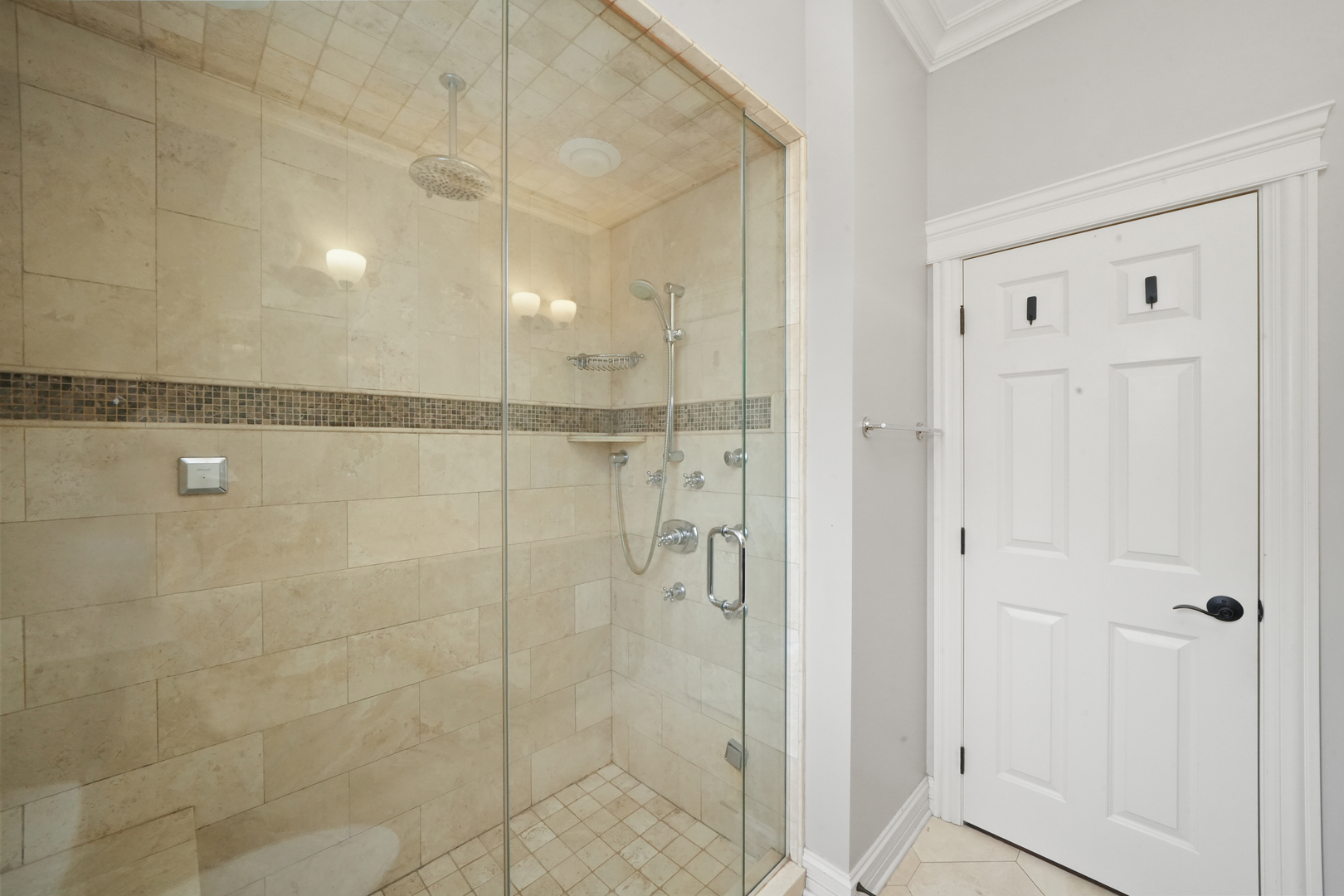 2517 N SOUTHPORT Avenue Unit: 3