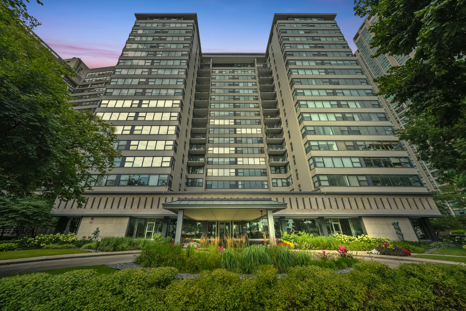 3430 N Lake Shore Drive Unit: 12J