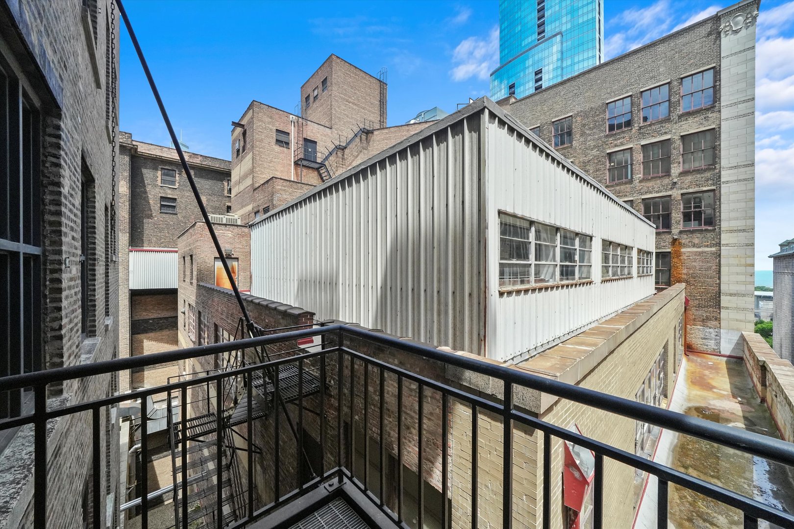 6 E MONROE Street Unit: 1304