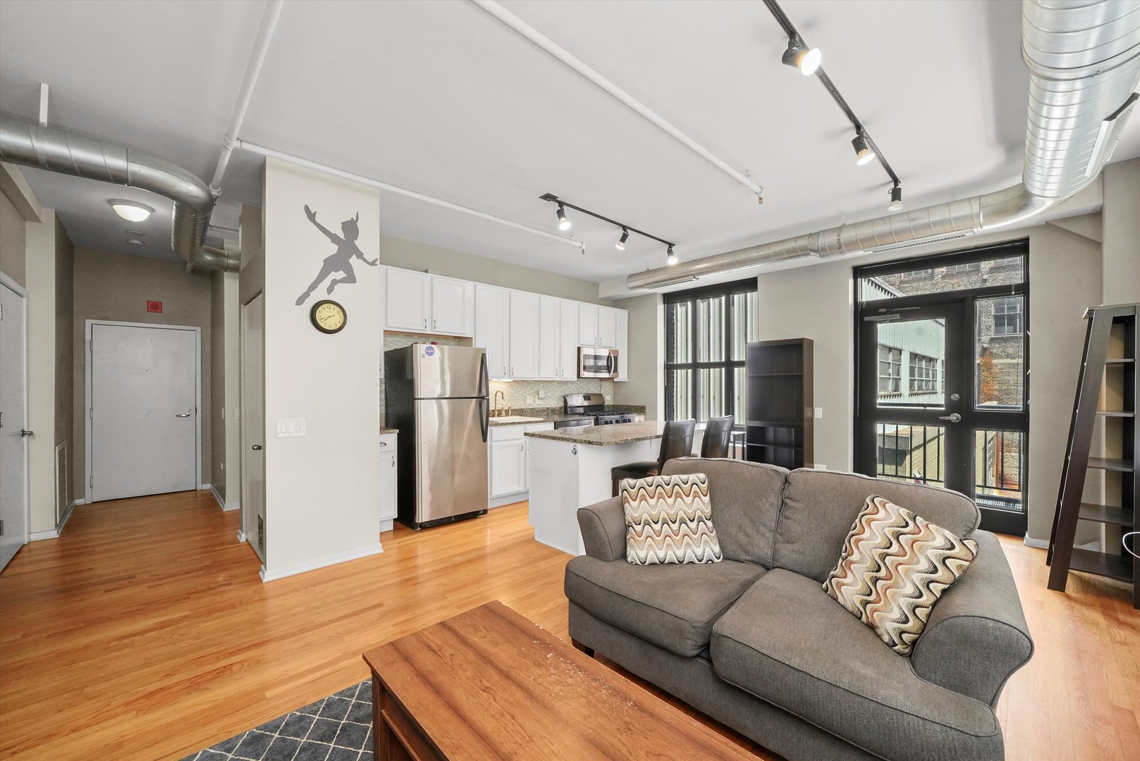 6 E MONROE Street Unit: 1304