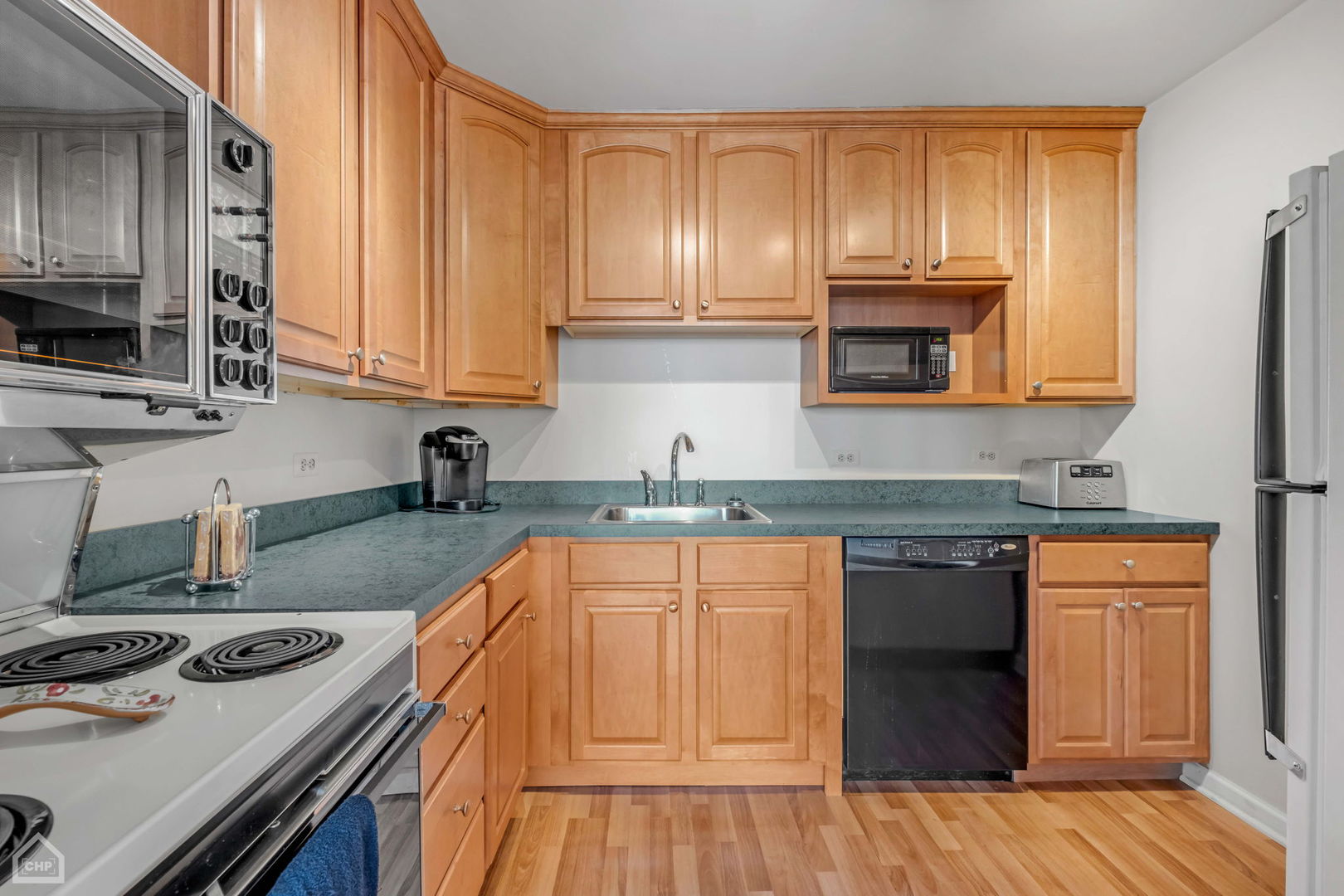 1636 N Wells Street Unit: 2407