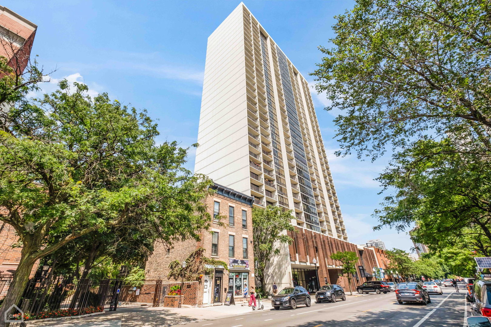 1636 N Wells Street Unit: 2407