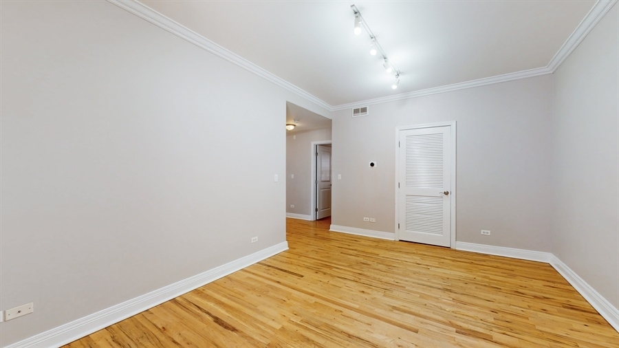6618 N Ashland Avenue Unit: 2A