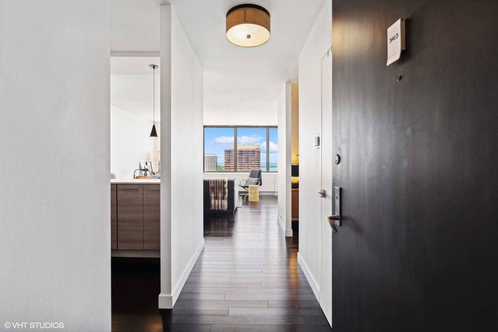 2800 N Lake Shore Drive Unit: 3413