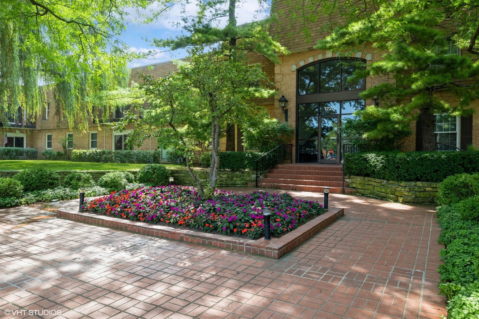 1220 Park Avenue Unit: 126